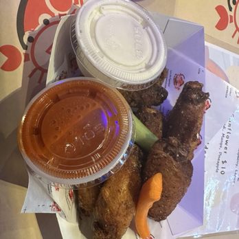 Mr and Mrs Crab - Lemon pepper wings with buffalo sauce - Seafood Near Me - Clearwater, Florida Mr and Mrs Crab - Lemon pepper wings with buffalo sauce - Seafood Near Me - Clearwater, Florida