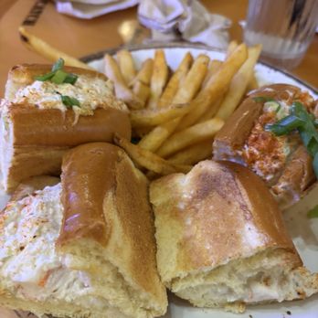 Bubba Gump Shrimp - Lobster and crab roll - Seafood Near Me - Long Beach, California