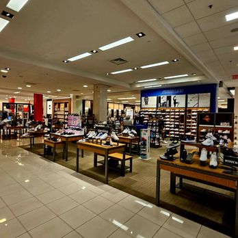 Macy's - Shoe department - Department Stores Near Me - Miami, Florida