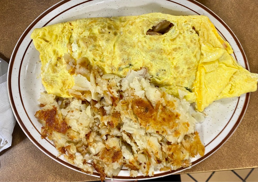 FIFTH WHEEL TRUCK STOP Updated August 2024 56 Photos & 23 Reviews