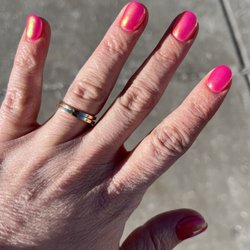 5280 Beauty Bar - Neon pink + rainbow chrome (perfect valentines nails) by Amber C