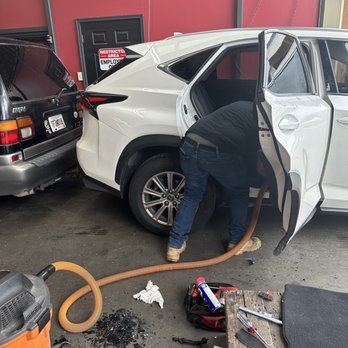 Low Price Auto Glass - Auto Glass Services Near Me - Conley, Georgia