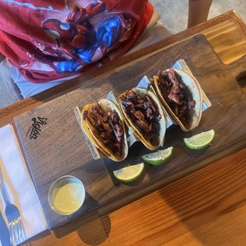 El Viejon - Tres Al Pastor Tacos - Seafood Near Me - San Diego, California