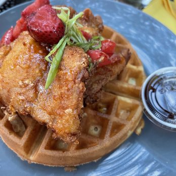 Beatstro - CHICKEN & WAFFLES - American Near Me - Bronx, New York