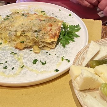 Al Vecio Marangon - Artichoke lasagna and cheeses - Venetian Near Me - Venezia, VE Al Vecio Marangon - Artichoke lasagna and cheeses - Venetian Near Me - Venezia, VE