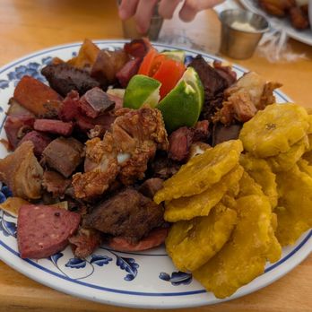 El Fogon Dgeny - Combo plate - Dominican Near Me - San Jose, California El Fogon Dgeny - Combo plate - Dominican Near Me - San Jose, California