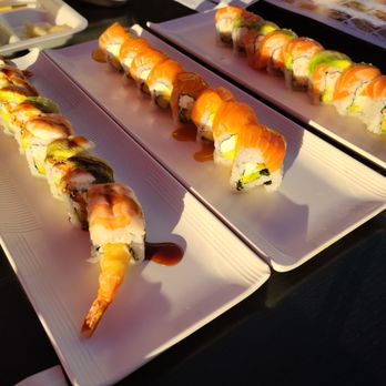 Show Sushi - Sushi Bars Near Me - San Dimas, California