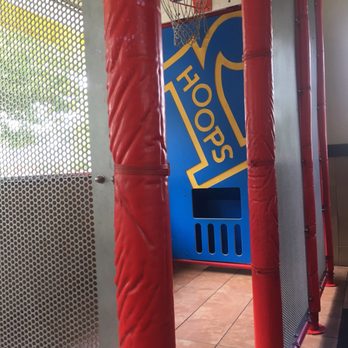 McDonald's - Small hoop area for the lil ones - Fast Food Near Me - Franklin Square, New York