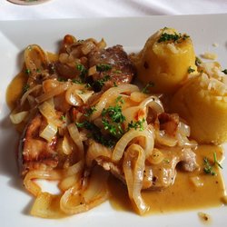 Restaurant Goldener Schwan - Venezianische Kalbsleber mit Polenta