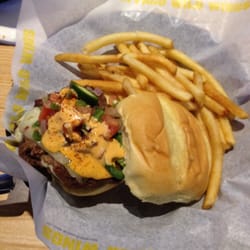 Buffalo Wild Wings - Nacho burger