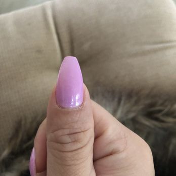 Amy's Nails & Spa - My original nail in comparison to the one I got "repaired" - Nail Salons Near Me - Kirkland, Washington Amy's Nails & Spa - My original nail in comparison to the one I got "repaired" - Nail Salons Near Me - Kirkland, Washington