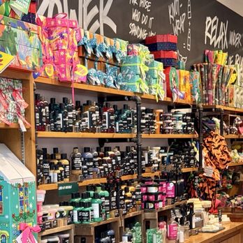 Lush - Cosmetics & Beauty Supply Near Me - Torrance, California