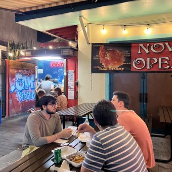 Sam's Kitchen - Seating area - Food Stands Near Me - Honolulu, Hawaii Sam's Kitchen - Seating area - Food Stands Near Me - Honolulu, Hawaii