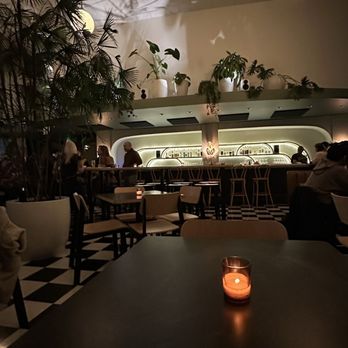 Gold Palm - Dining area - Cocktail Bars Near Me - Oakland, California