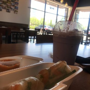 Mama Le - Tasteful decor - Vietnamese Near Me - Richmond, Texas Mama Le - Tasteful decor - Vietnamese Near Me - Richmond, Texas