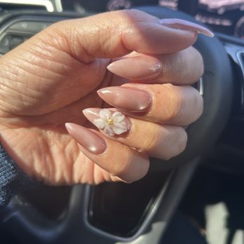 Pro Nail Spa - Wanted to try something new today and Megan came through with the cateye gel. Great job as always and Henry is on point with the pedi. - Nail Salons Near Me - Chula Vista, California