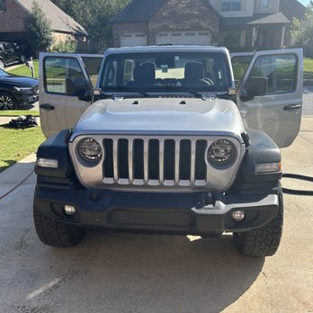 Garage Auto Detailing - Auto Detailing Near Me - Rogers, Arkansas Garage Auto Detailing - Auto Detailing Near Me - Rogers, Arkansas