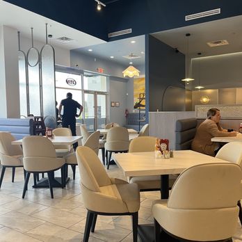 Early Bird Cafe - Inside - Breakfast & Brunch Near Me - Richmond, Texas
