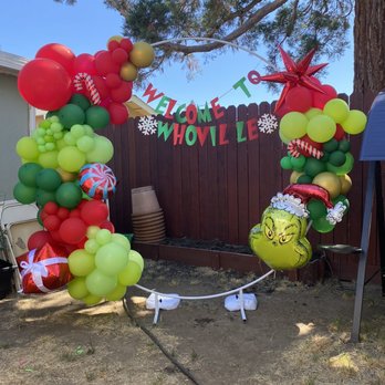 Poptastic Parties - Grinch balloon hoop/decor - Balloon Services Near Me - Pleasanton, California