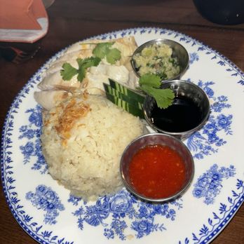 Straits - Honolulu - Hainan Chicken - Asian Fusion Near Me - Honolulu, Hawaii