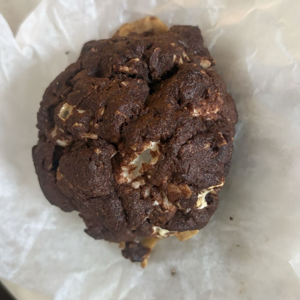 Levain Bakery - Rocky Road - Bakeries Near Me - Los Angeles, California Levain Bakery - Rocky Road - Bakeries Near Me - Los Angeles, California