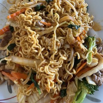 Kiwami - Beef fried ramen - Sushi Bars Near Me - Spring Lake, Michigan