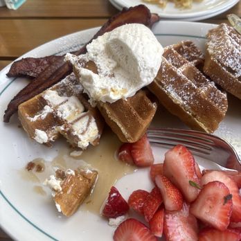 Summer House - New American Near Me - Las Vegas, Nevada