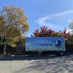 Goodwill of Silicon Valley - Goodwill 'thrift store' .....