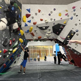 The Gravity Vault - Kids Activities Near Me - Westbury, New York