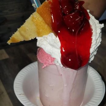 Mason’s Sweet Shoppe - Strawberry Pound Cake - Desserts Near Me - Union Grove, North Carolina