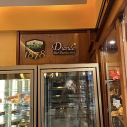 Pasticceria Dianda - Inside (no sign outside)