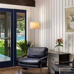 Bowen Island Lodge - Seating Area