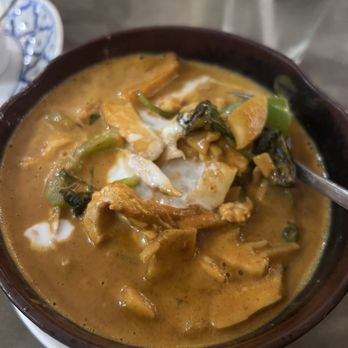 Thai Basil - CP 2 Gang-Ped* Spicy Red Curry (GF) - Thai Near Me - Sacramento, California