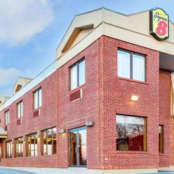 Super 8 by Wyndham Campbellton NB - Exterior