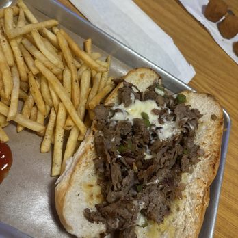 98 Eats - Cheese Steak and fries - Pizza Near Me - Eastpoint, Florida