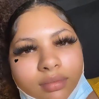 Here U Glo - Eyelash Service Near Me - Fair Oaks, California