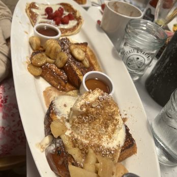 Feast and Fareway - French toast sampler - American Near Me - Coronado, California Feast and Fareway - French toast sampler - American Near Me - Coronado, California