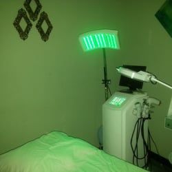 Eyebrow Studio - PDT LIGHT TREATMENT ROOM