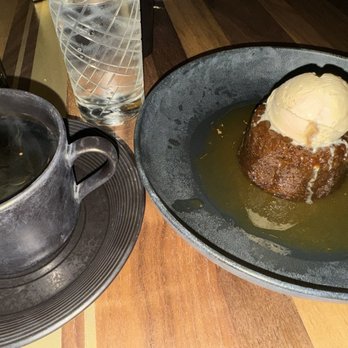 Gordon Ramsay Hell’s Kitchen - Sticky toffee pudding and coffee - Bars Near Me - Mashantucket, Connecticut Gordon Ramsay Hell’s Kitchen - Sticky toffee pudding and coffee - Bars Near Me - Mashantucket, Connecticut