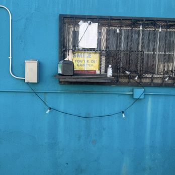 Quick N Split - Pick up window - Burgers Near Me - Inglewood, California