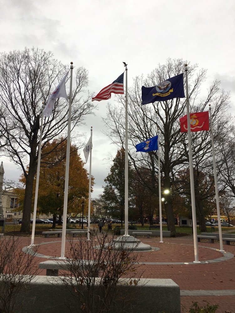 Veteran Circle of Remembrance Logo