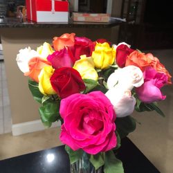 Flowerama - 2 dozen roses swished in the vase