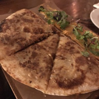 La Carnita - Chorizo quesadilla - Mexican Near Me - Toronto, Ontario La Carnita - Chorizo quesadilla - Mexican Near Me - Toronto, Ontario