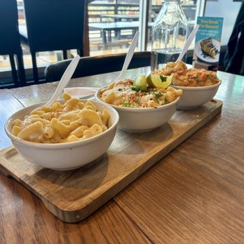 Homeroom - Mac flight trio: Gilroy Garlic Mac, Elote Mac, Chicken Pot Pie Mac - New American Near Me - Oakland, California Homeroom - Mac flight trio: Gilroy Garlic Mac, Elote Mac, Chicken Pot Pie Mac - New American Near Me - Oakland, California