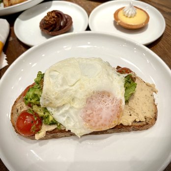 Cupitol Coffee & Eatery - Avocado Toast Sandwich - Coffee & Tea Near Me - Evanston, Illinois Cupitol Coffee & Eatery - Avocado Toast Sandwich - Coffee & Tea Near Me - Evanston, Illinois