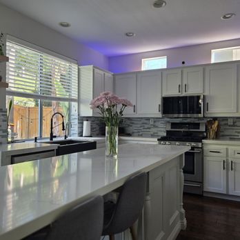 Cabinet Refacing Pros - Night and day difference - Cabinetry Near Me Cabinet Refacing Pros - Night and day difference - Cabinetry Near Me