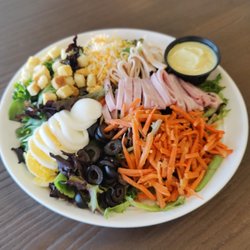 Sofi's Corner - Chef salad