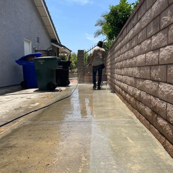Drake Window Cleaning - Window Washing Near Me - Jurupa Valley, California