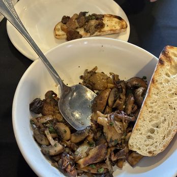 The Headkeeper - Sautéd mushrooms - New American Near Me - Greensburg, Pennsylvania The Headkeeper - Sautéd mushrooms - New American Near Me - Greensburg, Pennsylvania