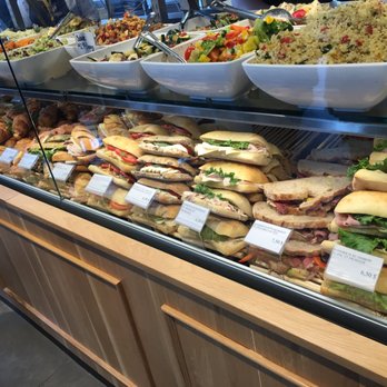 Première Moisson - Sandys and salads - Bakeries Near Me - Quebec City, Quebec